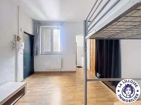 un petit chez soi vaut mieux qu'un grand chez les autres.