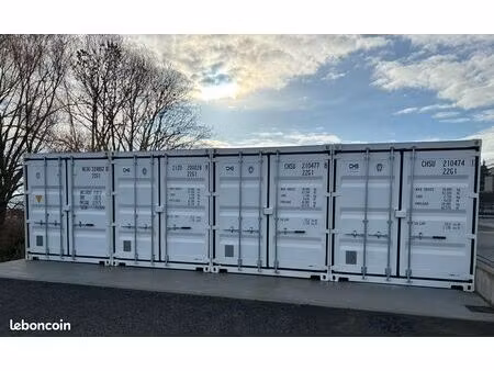 container/box/garage