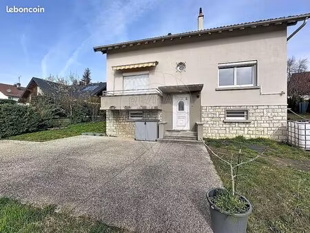 maison 5 pièces 110 m²