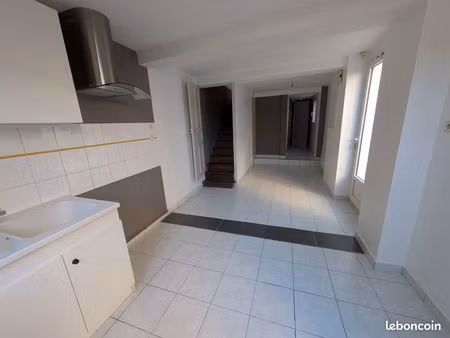 location pouzauges centre