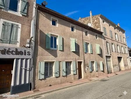 immeuble de rapport à satillieu – 2 t3 loués + plateau 90 m² à aménager – dpe d