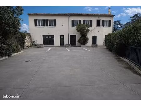 bureaux 95 m² saint-maximin-la-sainte-baume