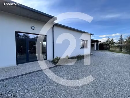 boutique 140 m² st peray