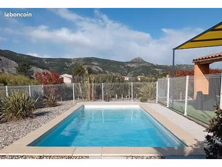 villa 4 pièces piscine