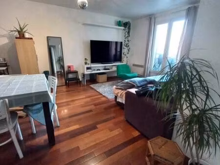 2 pièces · 52 m²2 pièces  52 m² · courbevoie 92400