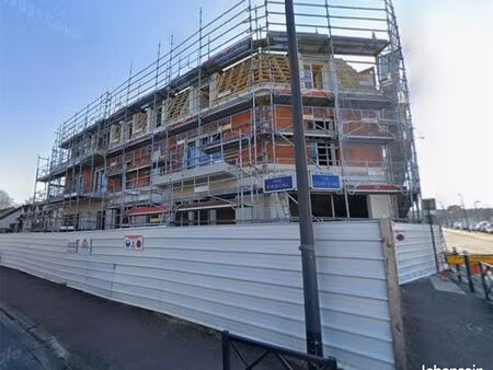 boutique 255 m² antony