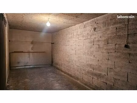 cannes banane garage /box