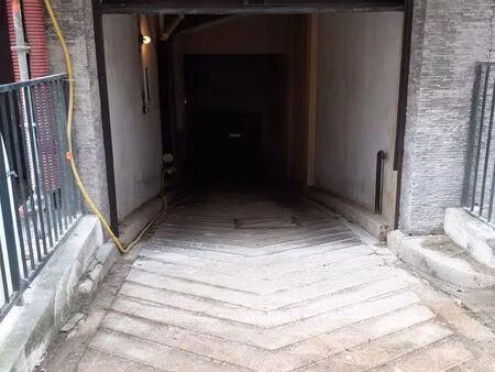 vds place parking paris 11e (voltaire)