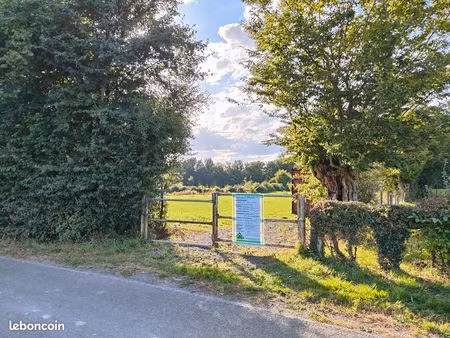 magnifique terrain de 22165 m² (2000 m2 à batir)