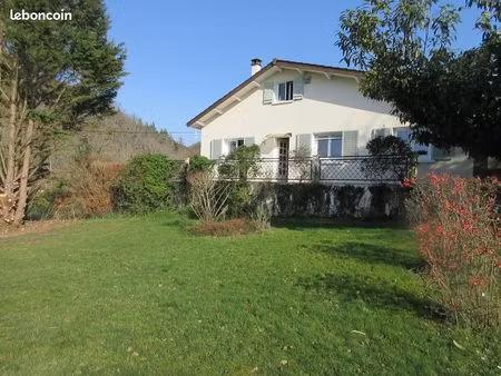 mariol - maison t8 143 m² + terrain 2287 m²