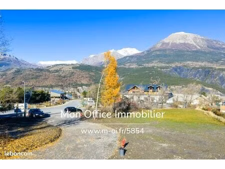terrain 621 m² crots
