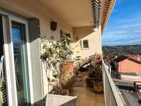 3 pièces 60m2 vue mer  parking  csve