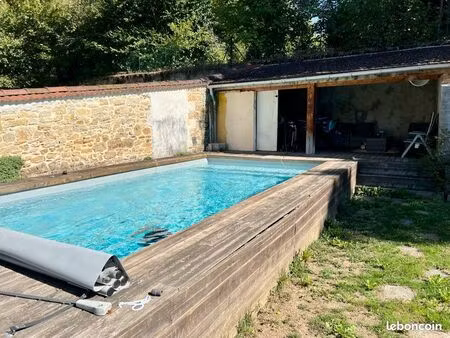 appartement rénové 3 pièces + jardin 200 m²  piscine & cave – centre-ville lagnieu