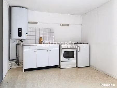 studio 1 pièce 31 m²