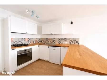 maison de village 3 pièces 70 m²