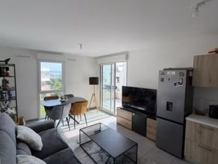 t2 récent avec piscine  aperçu mer et parking – villeneuve-loubet