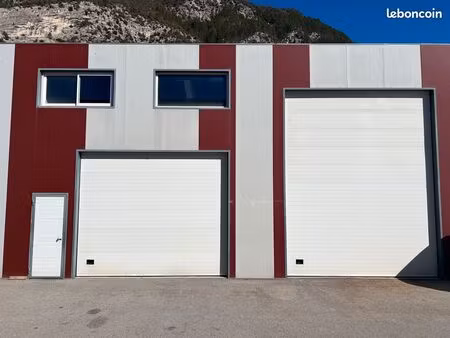 entrepôt/local commercial 266m² zone zrr