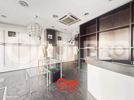 local commercial 32 m²