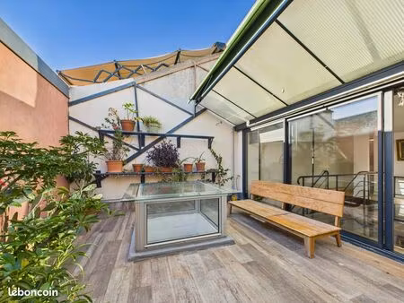 loft spacieux au calme  avec studio indépendant et terrasse proche du centre