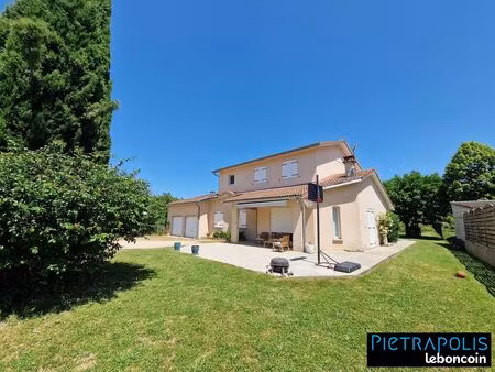 villa 6 pièces 184 m²