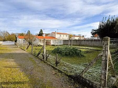 vente maison à saint-hilaire-de-chaléons (44680) : à vendre / 87m² saint-hilaire-de-chaléo