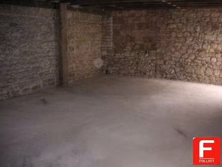 location garage box et parking à carentan (50500) : à louer / carentan