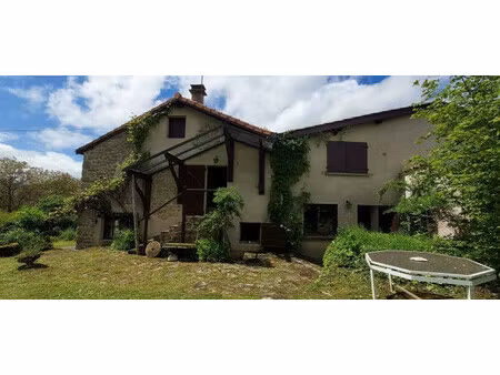 maison à palladuc avec grand terrain arboré