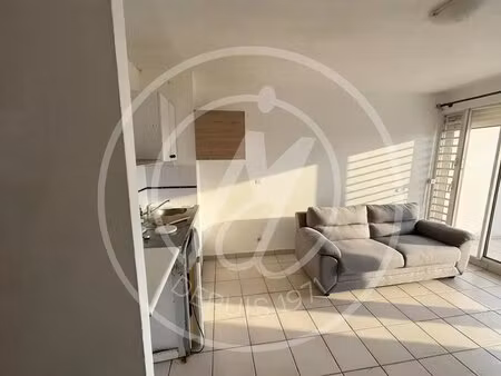 à vendre : appartement t2 aux abymes - 130 435 €