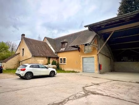 entrepôt avec partie déjà loue idéal investisseurs