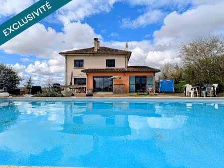 maison sur les hauteurs  vue ouverte et calme rare.