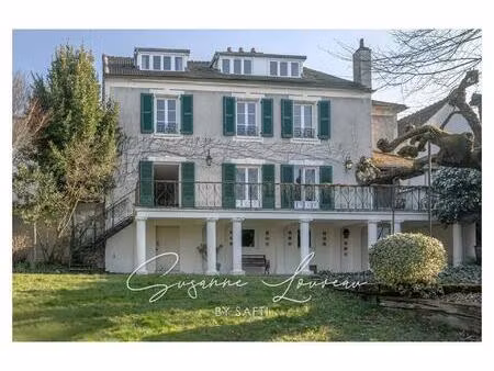 habitation ancienne allie emplacement de choix et potentiel à révéler