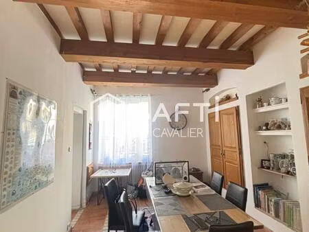 jolie maison de village au coeur de vedene