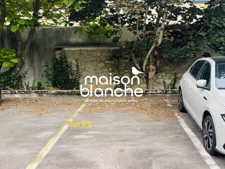 parking rue lasseppe a louer