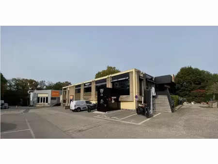 local commercial a louer