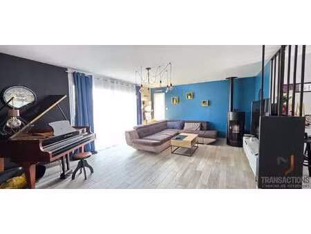 vente maison à saint-hilaire-de-chaléons (44680) : à vendre / 105m² saint-hilaire-de-chalé