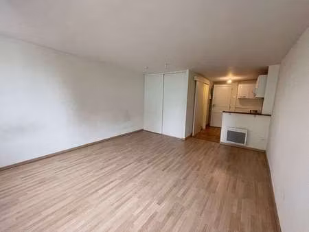 location appartement t1 à rennes (35000) : à louer t1 / 30m² rennes