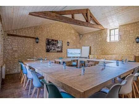 location bureaux et commerces à luçon (85400) : à louer / luçon