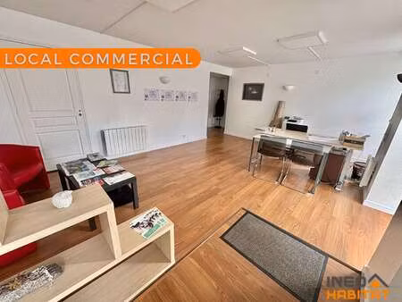 location bureaux et commerces à saint-aubin-du-cormier (35140) : à louer / 77m² saint-aubi