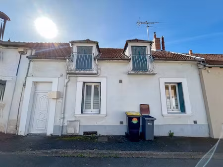 vente maison 3 pièces 76.91 m² à commentry (03600)  33 000 €