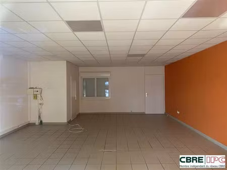 location commerce mont de marsan 61 m²