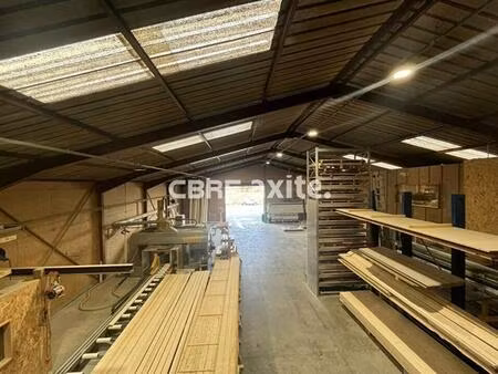 location local d'activités entrelacs 1 030 m²