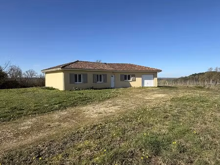 belle maison contemporaine t4 avec 3490m2 de parc  au calme à 7 minutes de nogaro