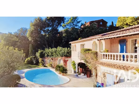 vente maison 7 pièces 231 m² auribeau-sur-siagne (06810)