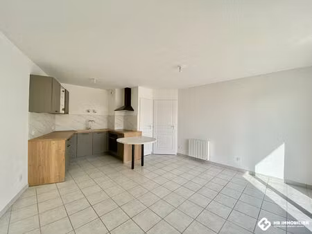 location appartement 2 pièces 40m² villerest 42300