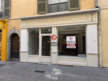 location local commercial 126m² grenoble 38000