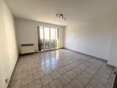 vente appartement 4 pièces 67 m² aubagne (13400)