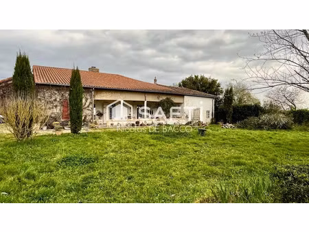 vente maison 5 pièces 220 m² à puch-d'agenais (47160)  172 000 €