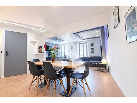 appartement traversent 2 pièces de 50 m2