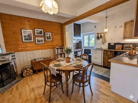 maison 6 pièces 200 m2 5 chambres petite cour saint-