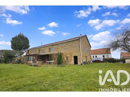 maison de village à prix-lès-mézières (08000)